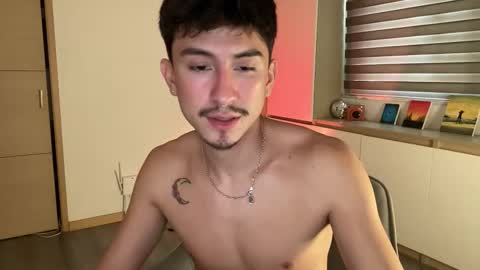 Snapshot of sweettaaron chatting on 12/15/25, 06:34 Andy online show from 12/15/25, 06:34