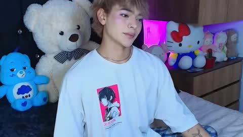 Neffer online show from 11/18/25, 05:01