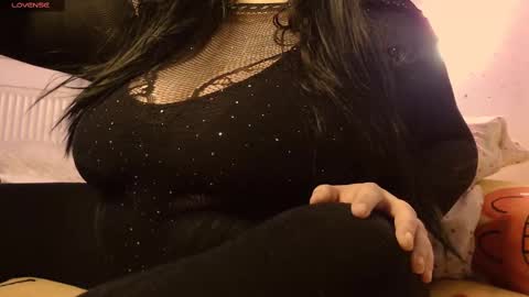 Maya online show from 02/26/25, 04:14