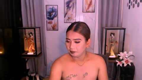 sweetveronica143 online show from 12/23/25, 11:08