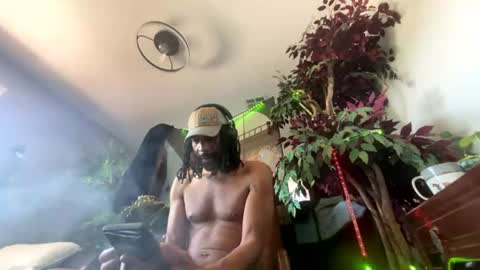 Snapshot of sweetwilly10 chatting on 07/16/26, 05:30 Jay Winters Sweet Willy 10 online show from 07/16/26, 05:30