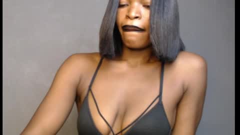 sweetxxboobsx online show from 04/01/26, 08:37