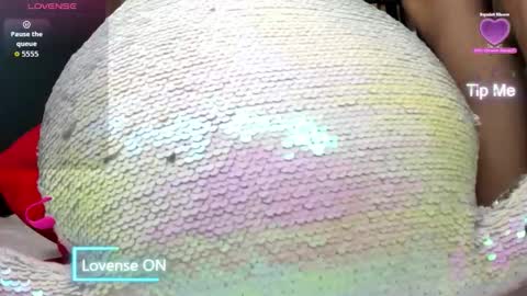 Mia online show from 01/06/26, 06:11