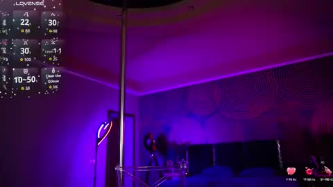 Snapshot of sweety_one_ chatting on 09/18/25, 02:19 Sweety one online show from 09/18/25, 02:19