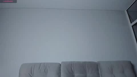 Snapshot of sweety_vikky chatting on 10/22/25, 12:33 Vikky online show from 10/22/25, 12:33