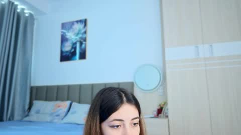 Vikky online show from 05/27/26, 12:07