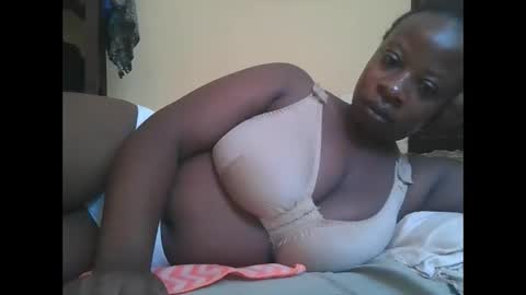 sweetyass25 online show from 10/11/25, 05:28