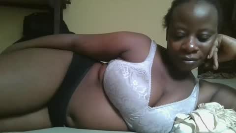 sweetyass25 online show from 11/21/25, 07:29