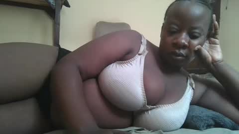 sweetyass25 online show from 05/28/26, 06:43