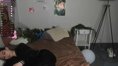 sweetydeviliya online show from 02/22/25, 08:07