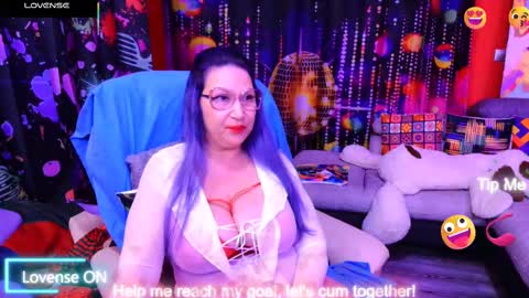 Snapshot of sweetylisahard chatting on 02/15/25, 07:17 Lisa online show from 02/15/25, 07:17