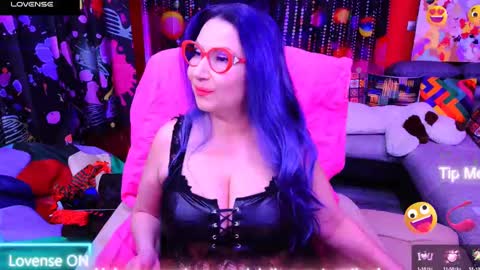 Snapshot of sweetylisahard chatting on 02/16/25, 03:27 Lisa online show from 02/16/25, 03:27