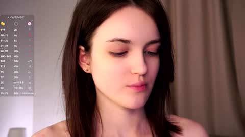 Snapshot of sweetyoops chatting on 03/01/26, 08:44 Astrid online show from 03/01/26, 08:44