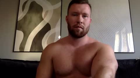 Snapshot of swekingxx chatting on 11/06/25, 02:18 swekingxx online show from 11/06/25, 02:18