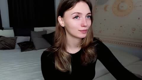 Snapshot of swettymolly chatting on 10/06/25, 05:32 swettymolly online show from 10/06/25, 05:32