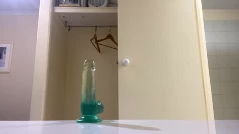 Snapshot of swif11463653 chatting on 03/01/25, 02:13 Mattis online show from 03/01/25, 02:13