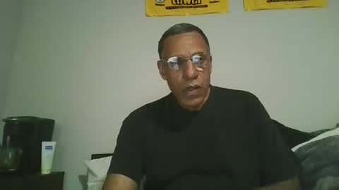 swimmerbod2495 online show from 04/07/26, 05:30