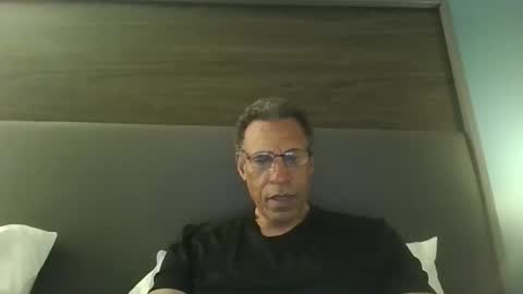 swimmerbod2495 online show from 05/16/26, 06:32