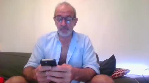 swimmi70 online show from 12/03/24, 04:06