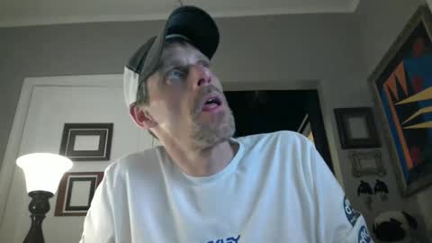 swontguy2025 online show from 02/27/25, 05:24