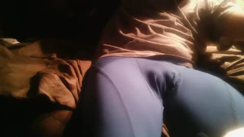 swontguy2025 online show from 04/22/26, 04:48