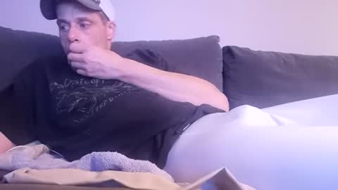 swontguy2025 online show from 06/18/26, 02:23