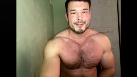 Snapshot of swordmansoul chatting on 10/22/25, 05:34 swordmansoul online show from 10/22/25, 05:34