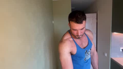 Snapshot of swordmansoul chatting on 11/17/25, 10:10 swordmansoul online show from 11/17/25, 10:10