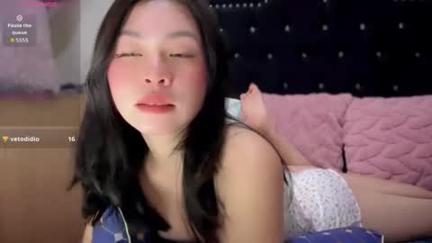 Holly online show from 06/01/26, 10:39