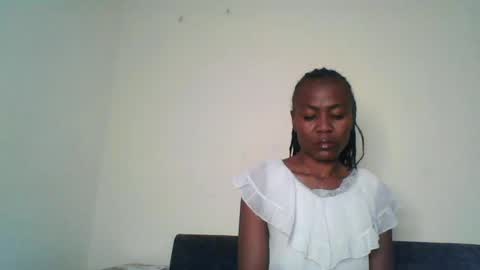 Snapshot of swtebony1 chatting on 06/27/26, 10:26 ALICIA online show from 06/27/26, 10:26
