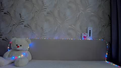 Snapshot of swweetangel chatting on 02/01/25, 10:15 Ana online show from 02/01/25, 10:15