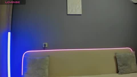 Snapshot of swweetangel chatting on 11/25/25, 02:44 Ana online show from 11/25/25, 02:44