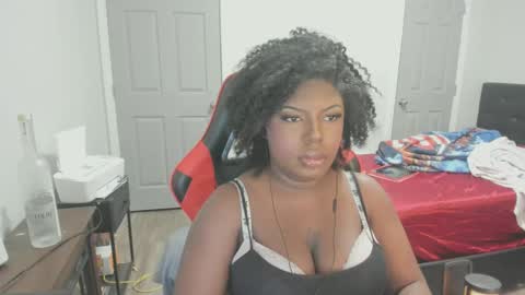 sxamleuy online show from 10/17/25, 05:32