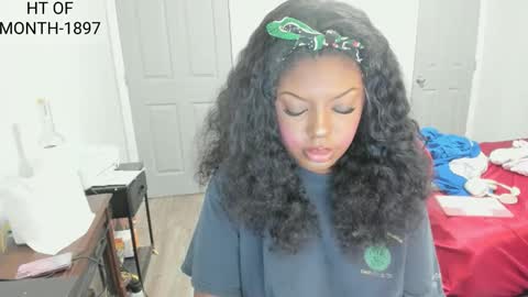 sxamleuy online show from 11/19/25, 01:11