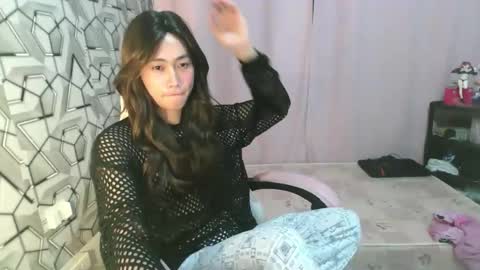 sydnyxox1 online show from 06/05/26, 01:23