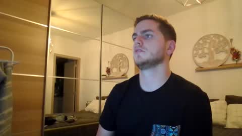 syl092 online show from 01/06/25, 04:23