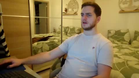 syl092 online show from 01/21/25, 06:34