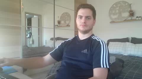 syl092 online show from 02/01/25, 02:56