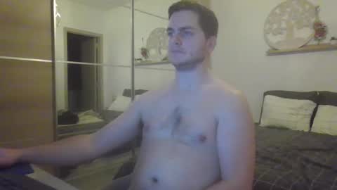 syl092 online show from 02/03/25, 05:14