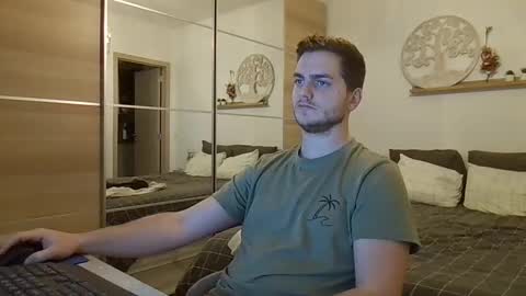 syl092 online show from 01/08/26, 04:53