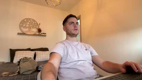 syl092 online show from 02/12/26, 10:54