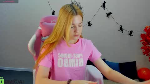 Snapshot of sylvia_ortiz chatting on 11/04/25, 01:05 Sylvia online show from 11/04/25, 01:05