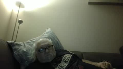 synek65 online show from 12/24/24, 05:05