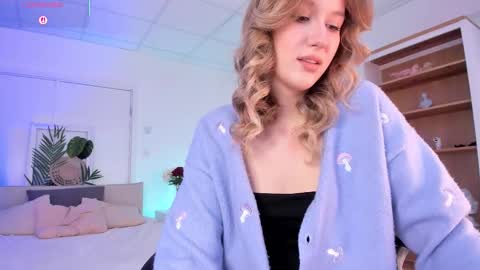 Ellie online show from 10/30/25, 08:16