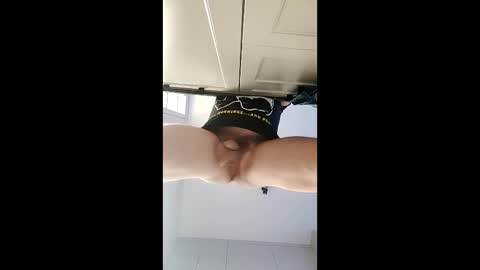 Snapshot of szybystek chatting on 02/16/26, 03:19 black sofa online show from 02/16/26, 03:19