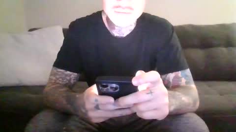 Snapshot of t0914 chatting on 10/30/25, 02:07 t0914 online show from 10/30/25, 02:07