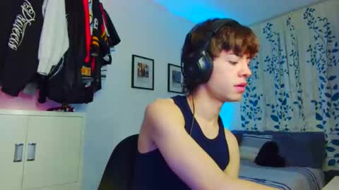 TONER online show from 09/10/25, 02:22