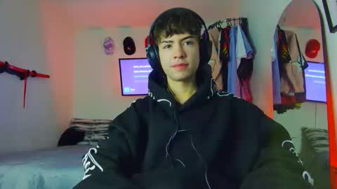 TONER online show from 10/24/25, 01:46