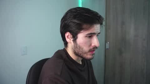 t0ny_wylie online show from 12/19/24, 03:07