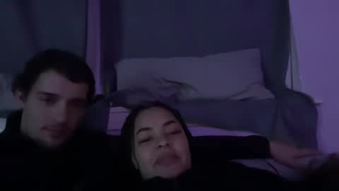 Snapshot of t_princess_t chatting on 12/27/24, 11:17 t_princess_t online show from 12/27/24, 11:17